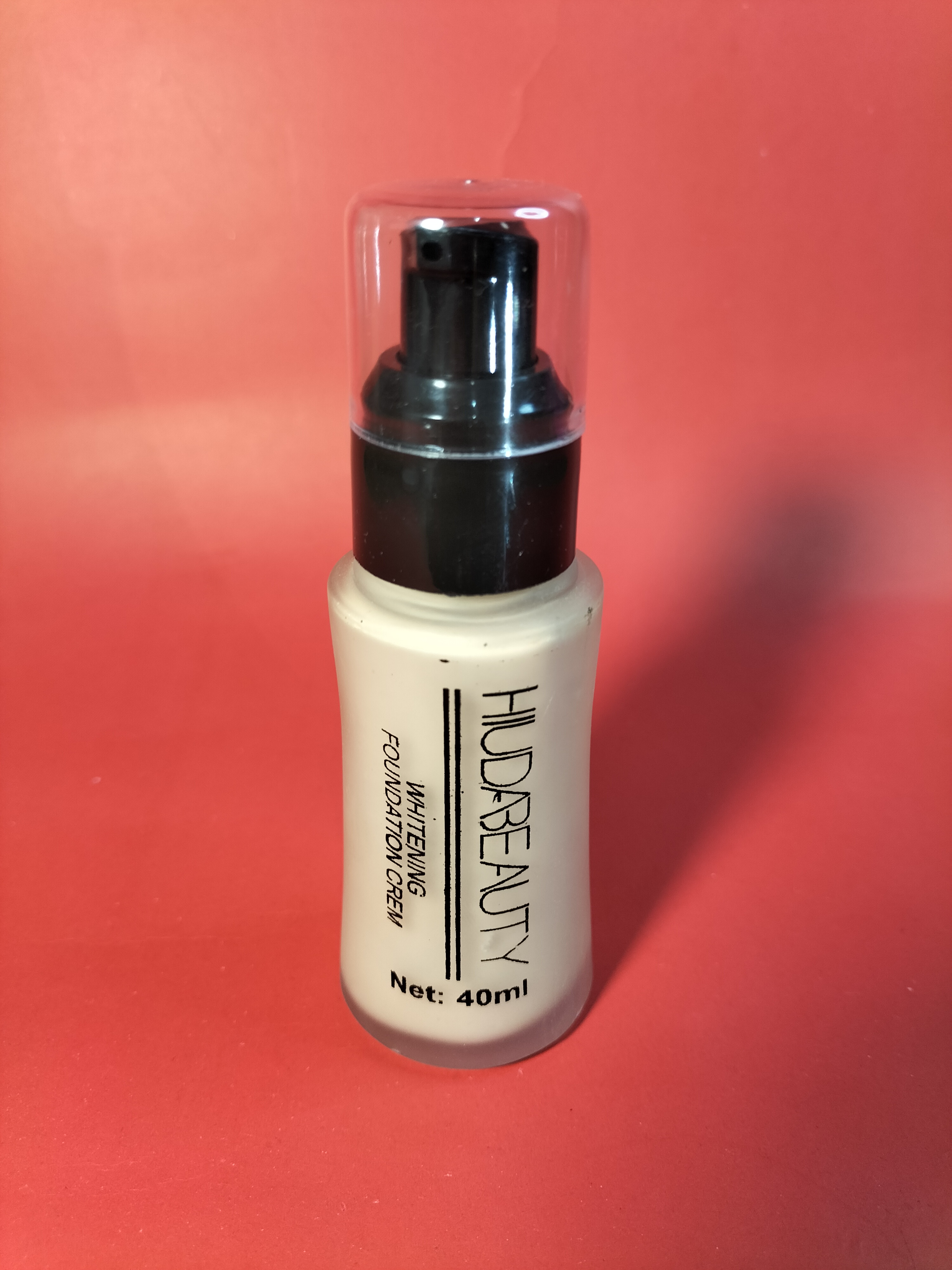 Huda Beauty Foundation Cream 