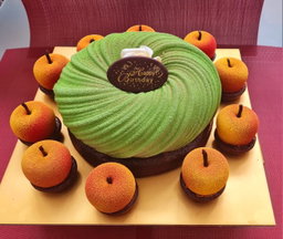 Swirl apple cremeux with apple caramel insert 