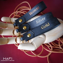 Personalized Leather Keyring - 8 colors