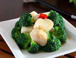 豉汁带子奶白 Braised Hokkaido Scallop with Nai Bai in Bean Sauce