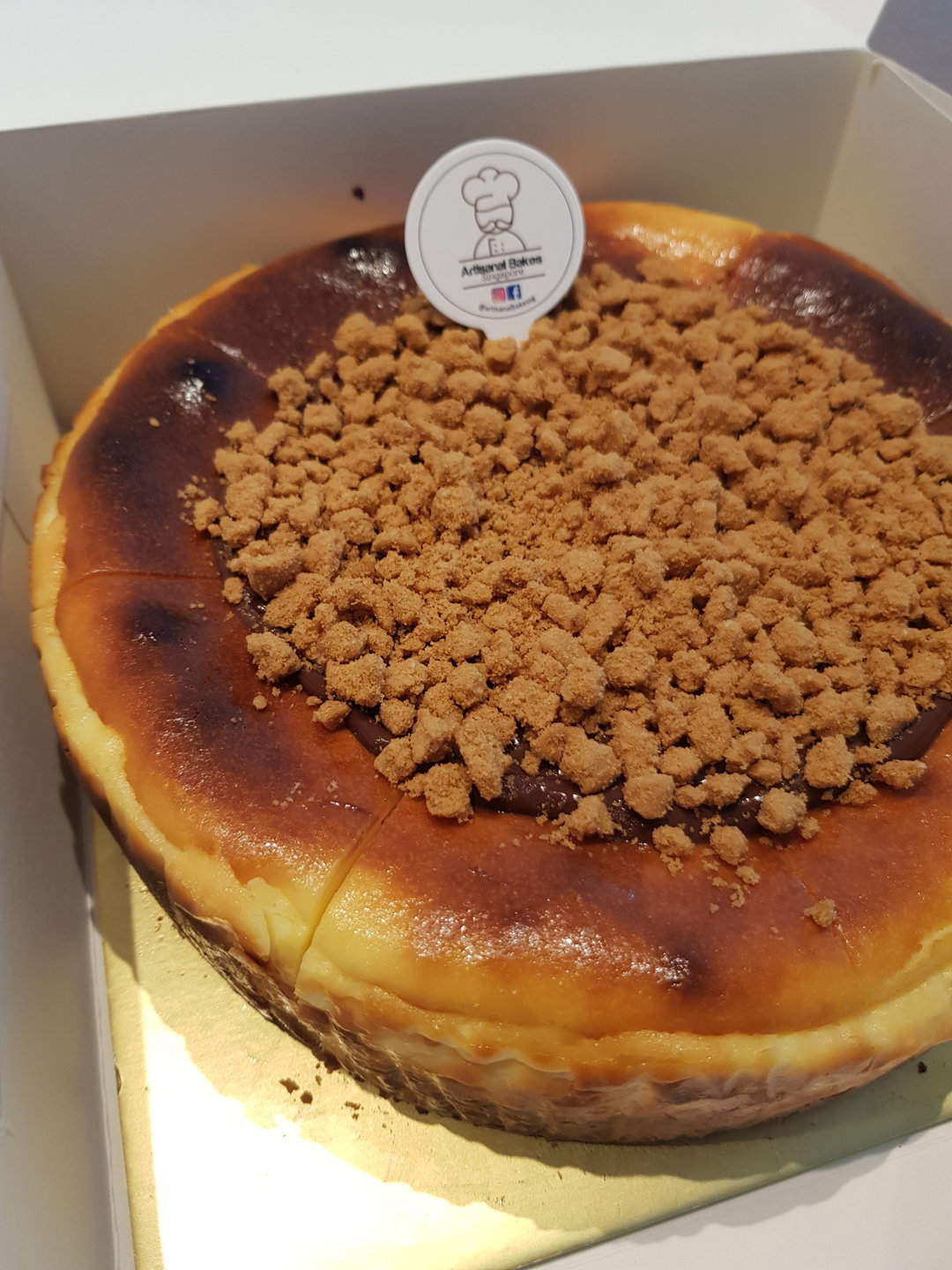 Biscotti Chocolate Cheesecake (8" > 1kg)