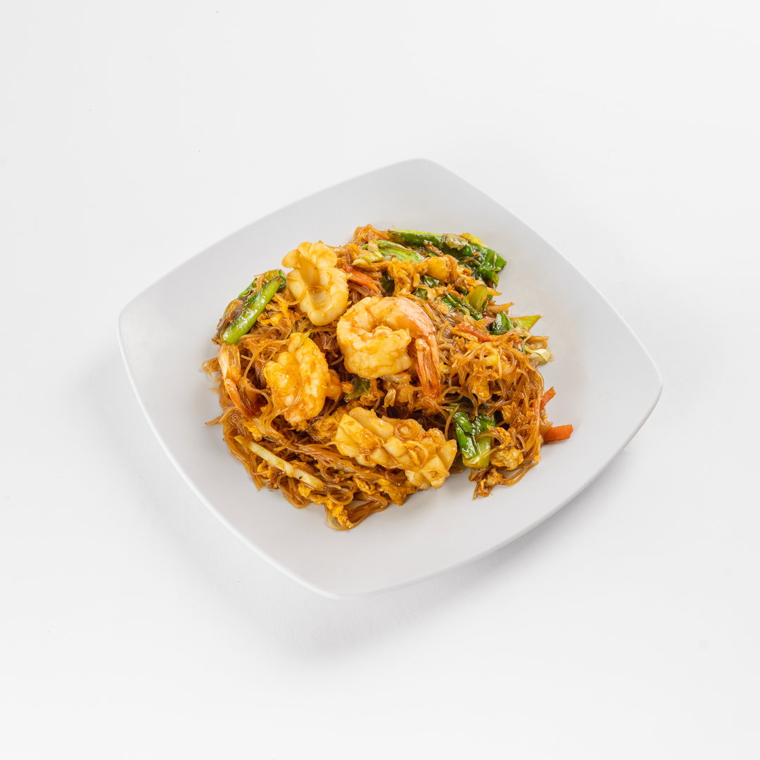 Stir Fried Bee Hoon Thai Style (Contain Seafood)