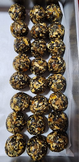 Traditional teochew preserved mustard mooncake!