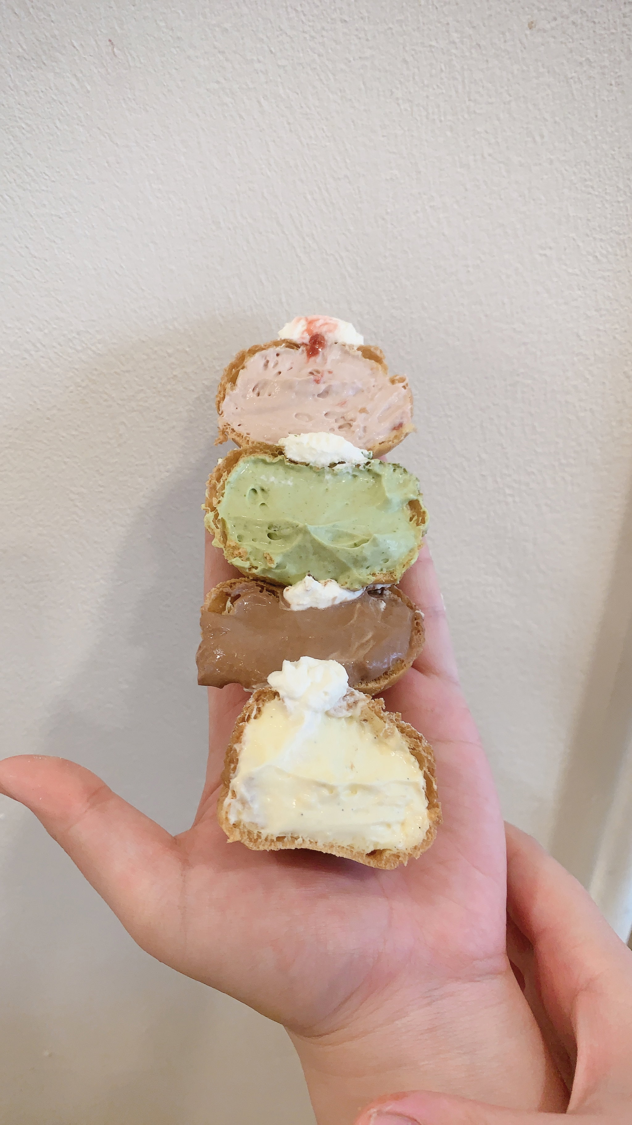 Box of 4 cream puff_1