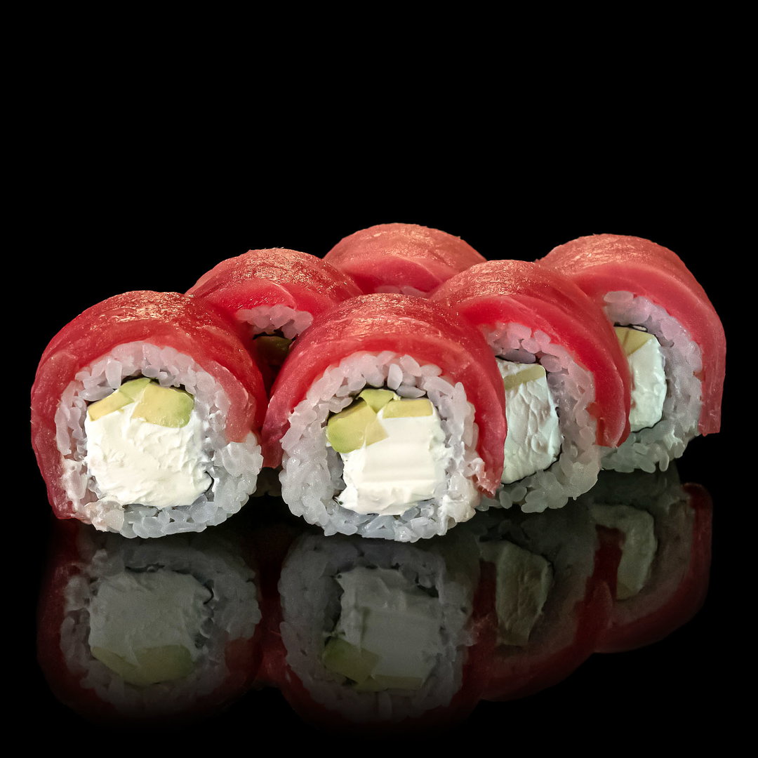 Tuna Philadelphia roll