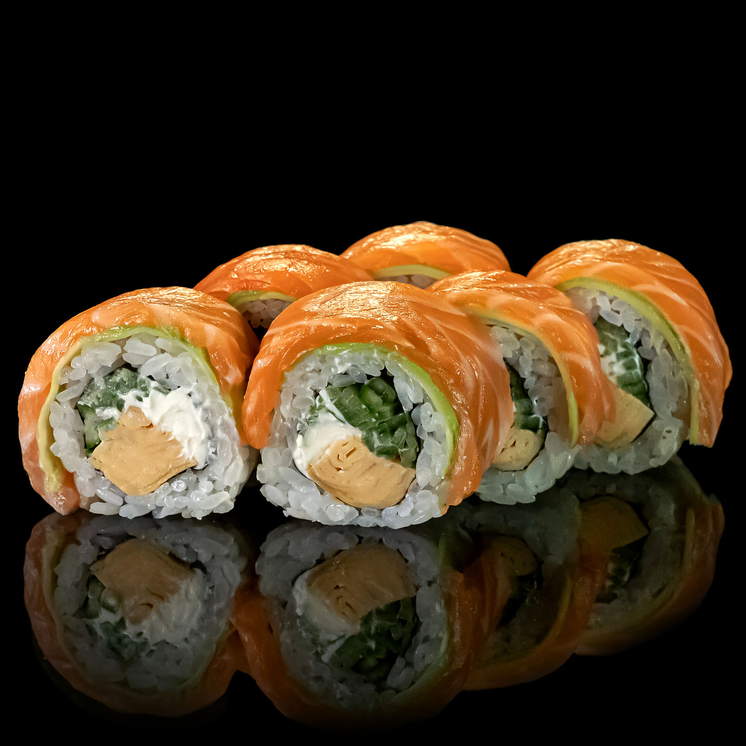 Salmon avo roll_0
