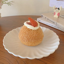 Strawberry cream puff