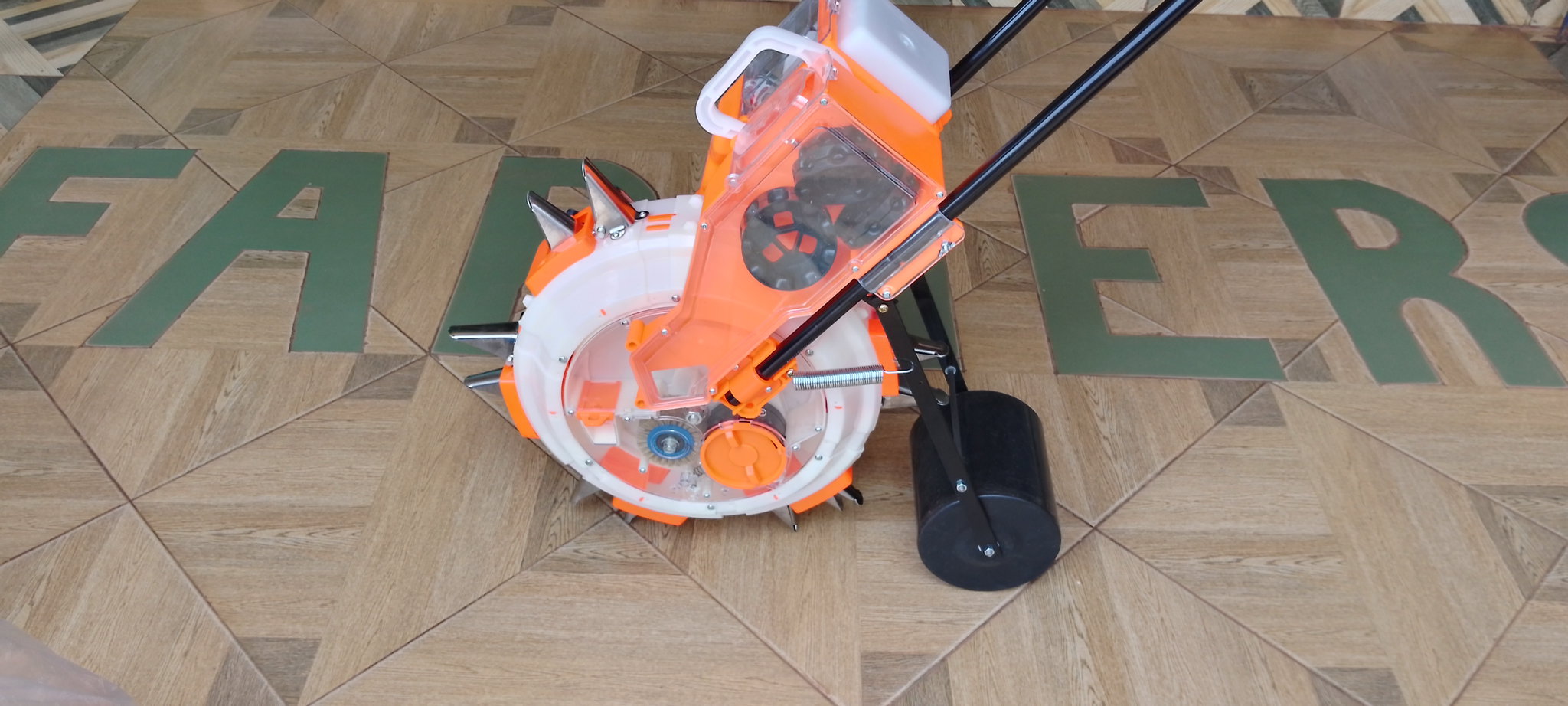 Manual Seed Planting Machine _1