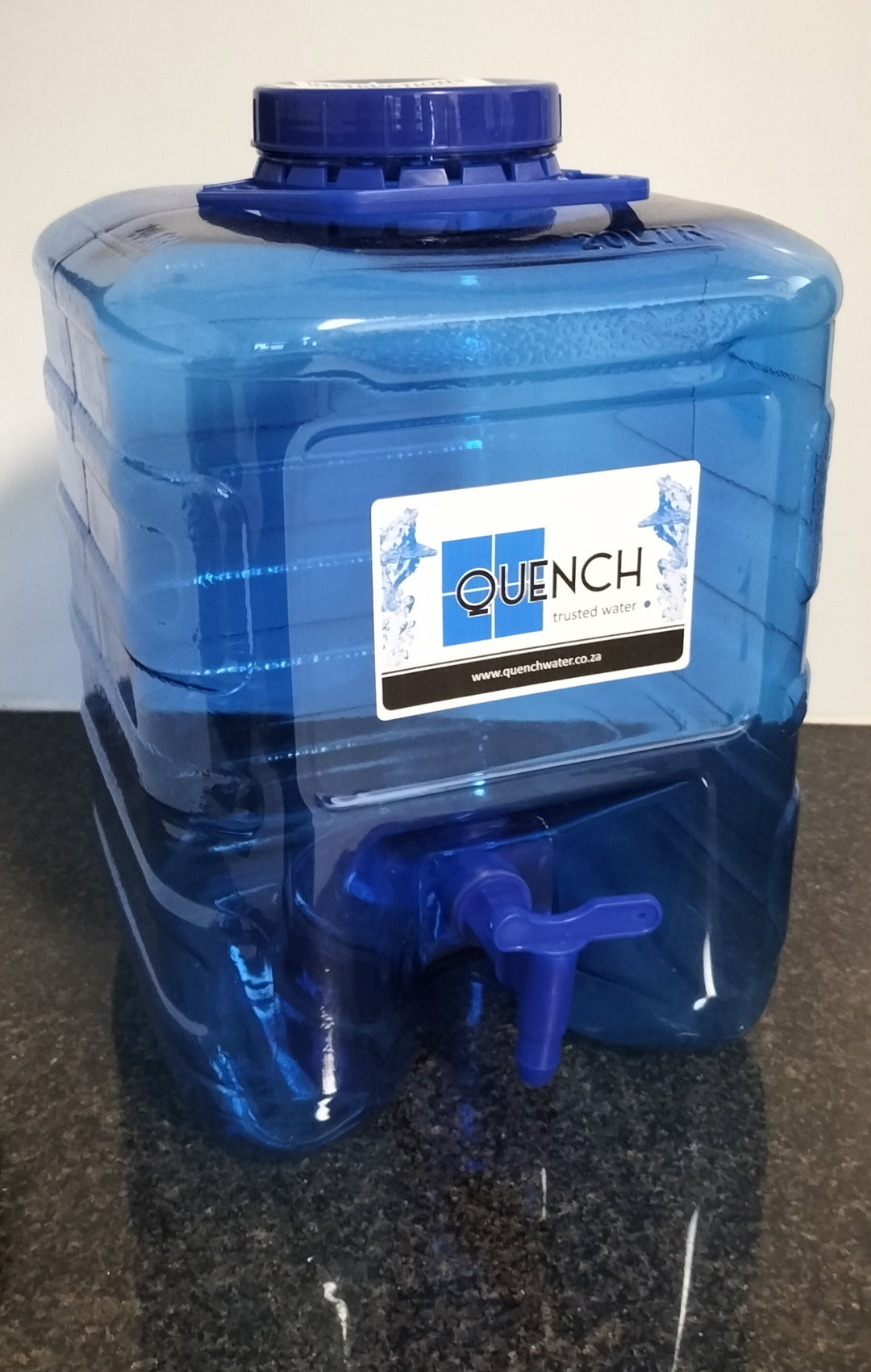 25L Container with tap and water - Blue