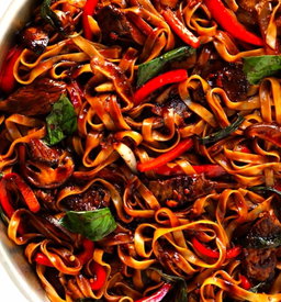 Stirfry Thai Basil Spicy Beef Hongkong Noodles