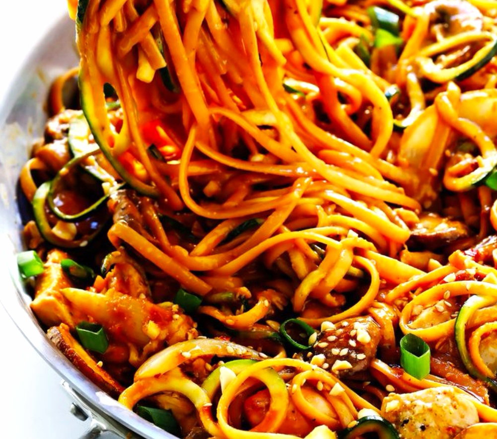 Stirfry Chicken N Mushrooms Hongkong Noodle_0