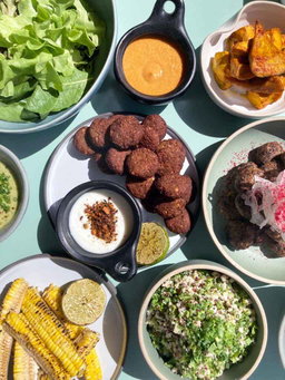 Medium meal platter - 8 people  