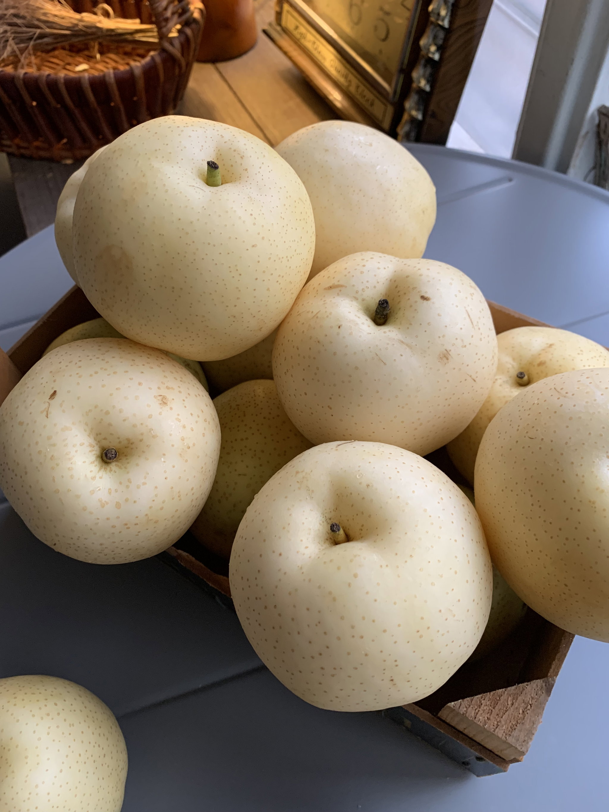 Golden Pear_0