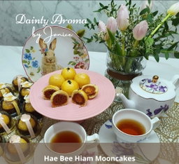 Hae Bee Hiam Mooncakes With Yolk