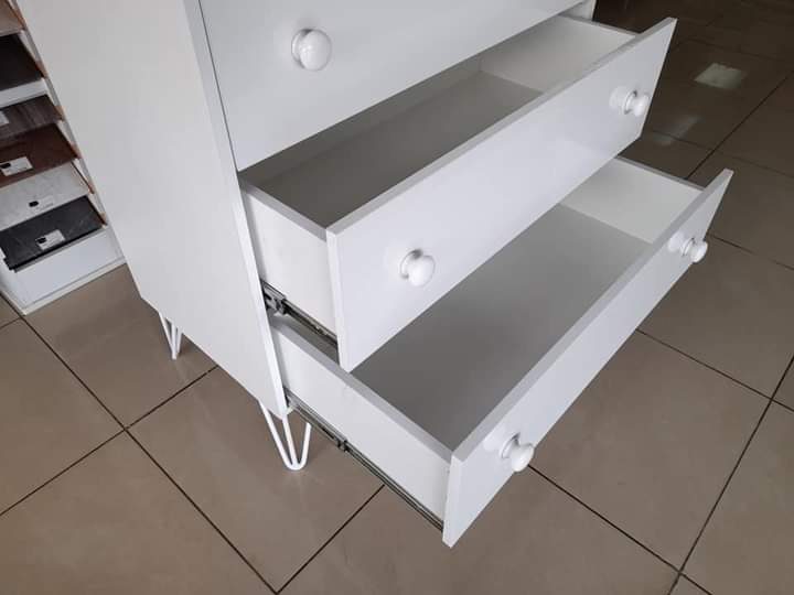 Chest of Drawers_6