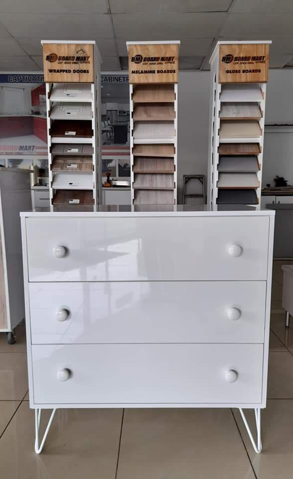 Chest of Drawers_5