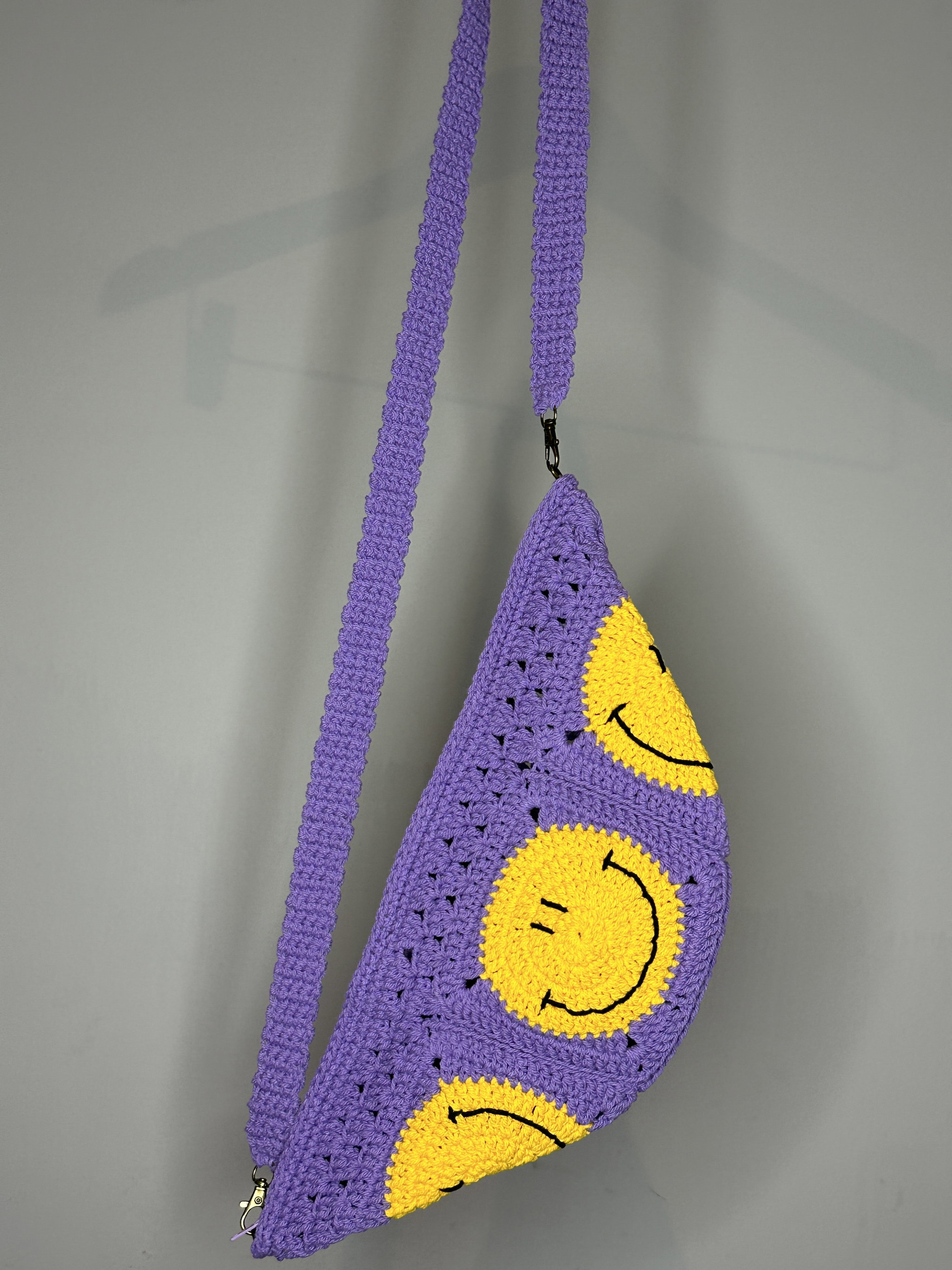 Smiley Bum Bag_9