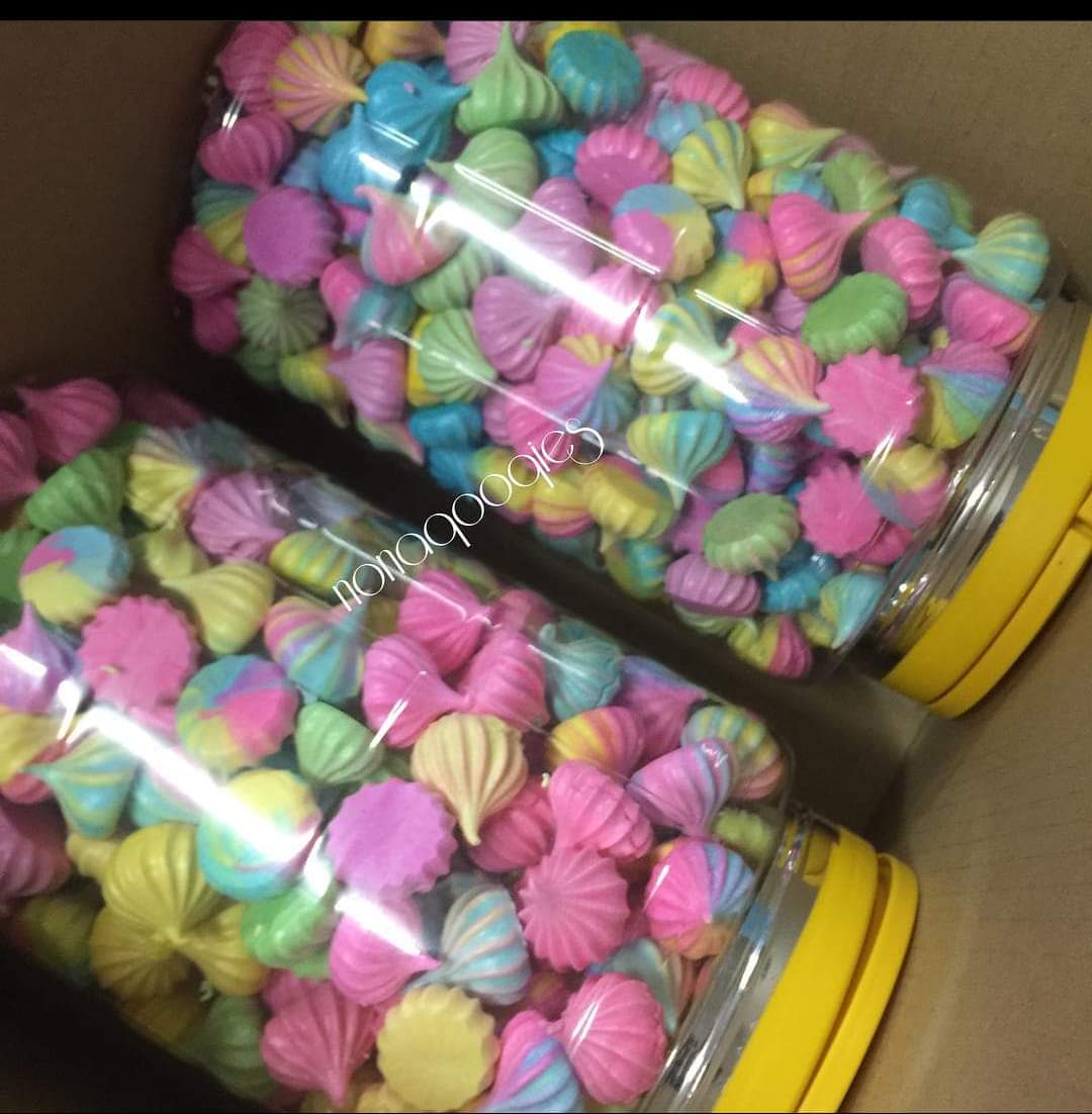 Meringue Kisses Balang L _0