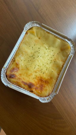 LASAGNA (Click the photo for more sizes of tray)