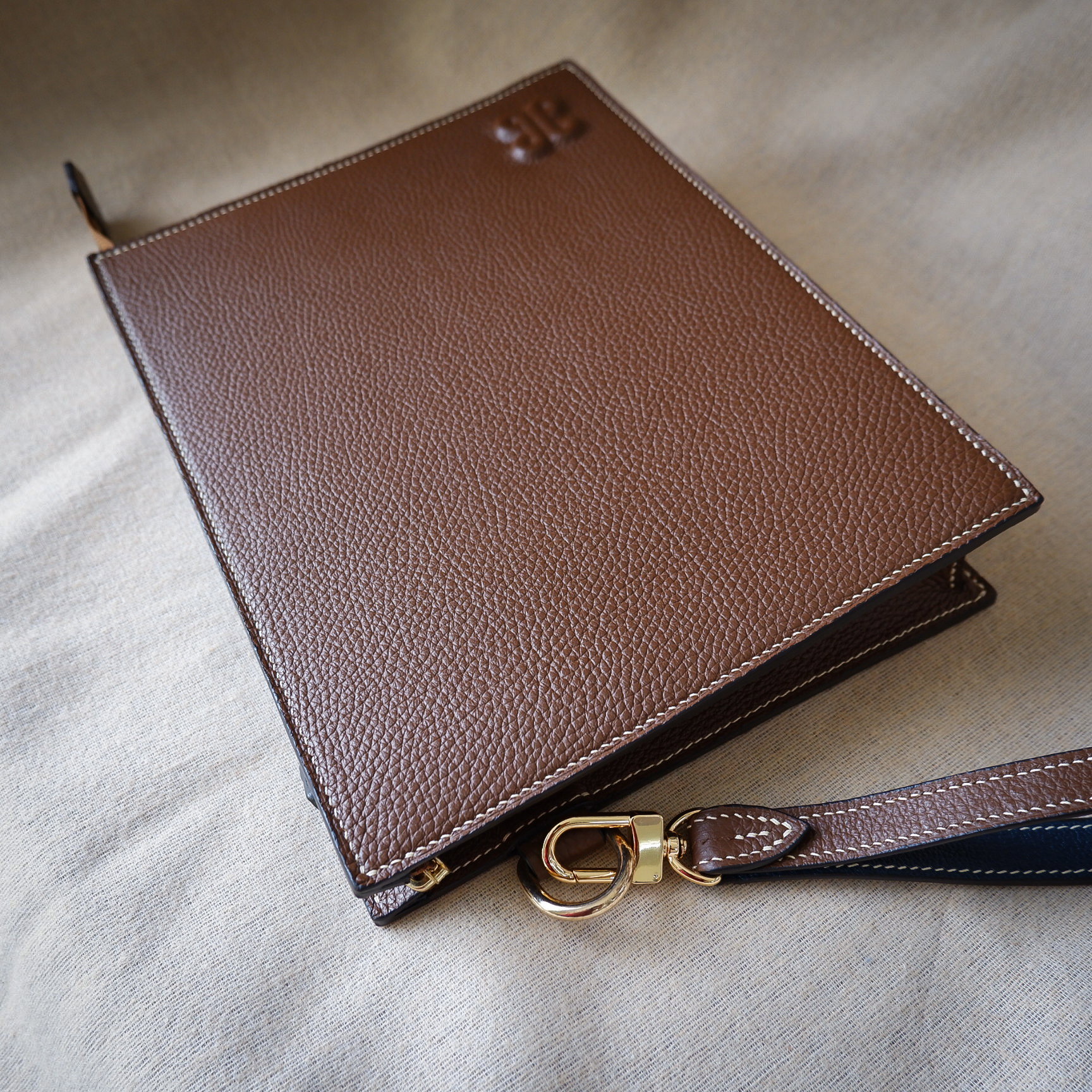 Majesty Clutch - 20 colors_1