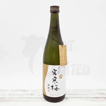 Miyakanbai Junmai Daiginjo Zeisen Kura no Hana Sake_0