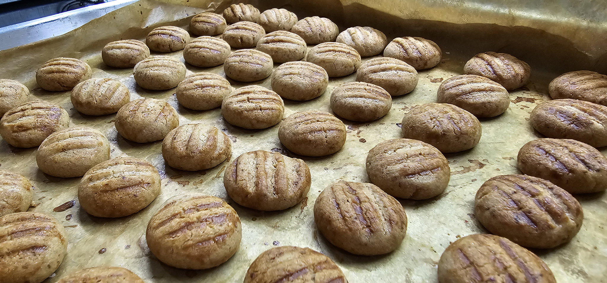 PEANUT BUTTER BISCUIT_0