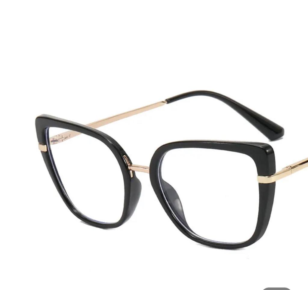 Lily Black Gloss