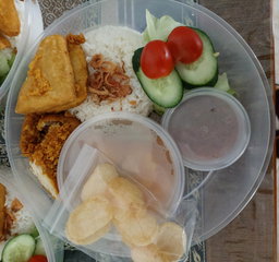 Nasi Ayam Penyet