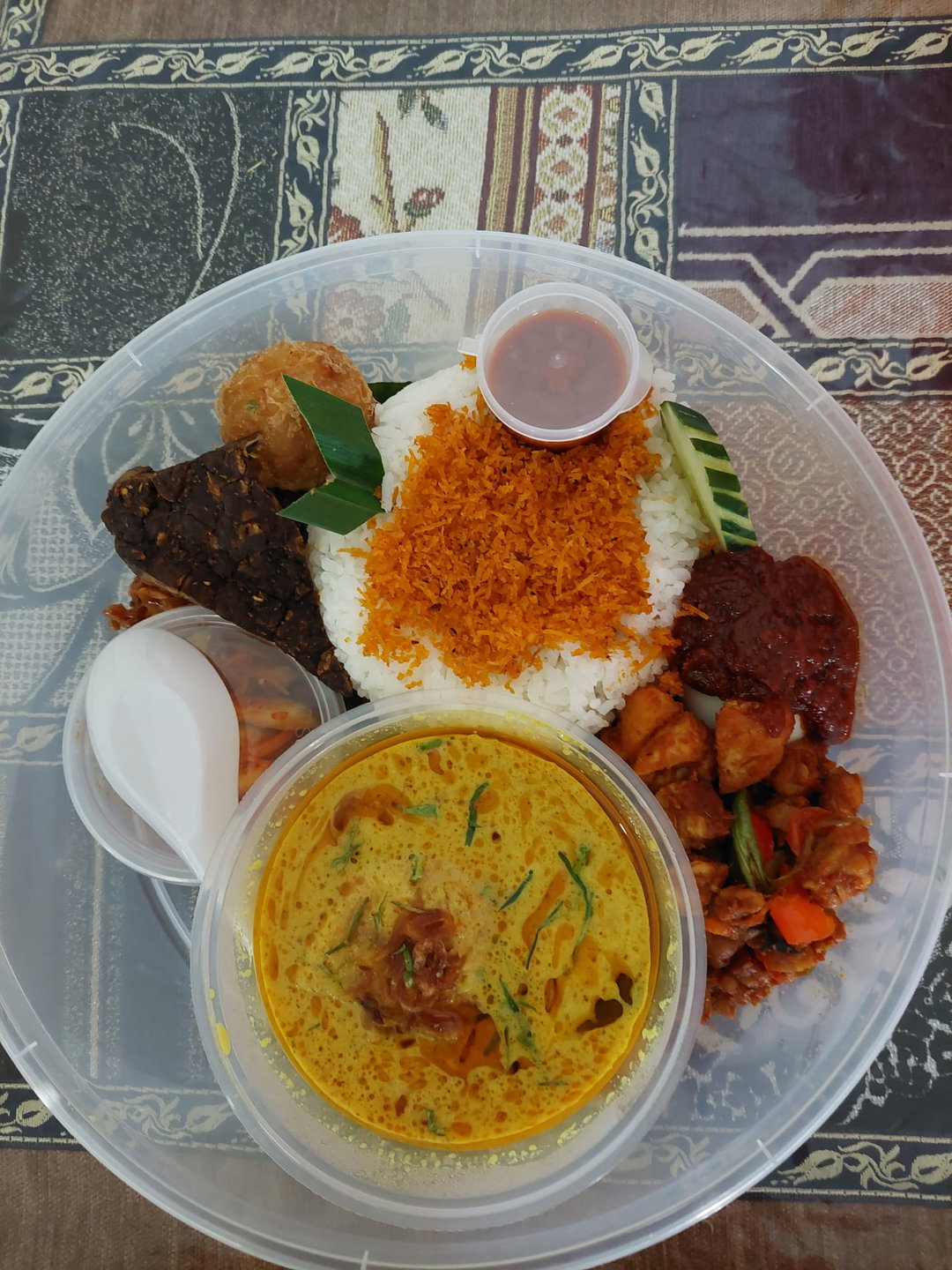 Nasi Ambeng - Ayam