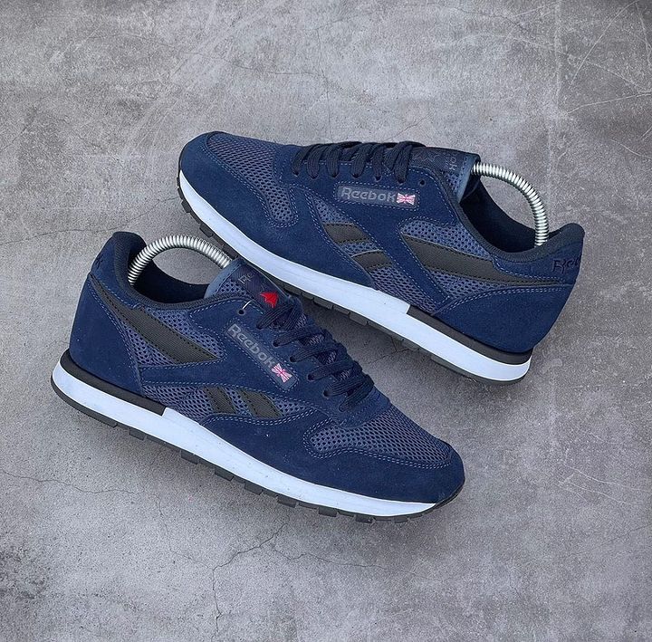 Reebok Classic Sued