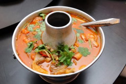 TOMYAM CAMPUR