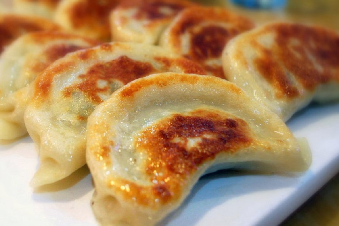 Pan Fried Shrimp Dumplings ( 6 pcs)