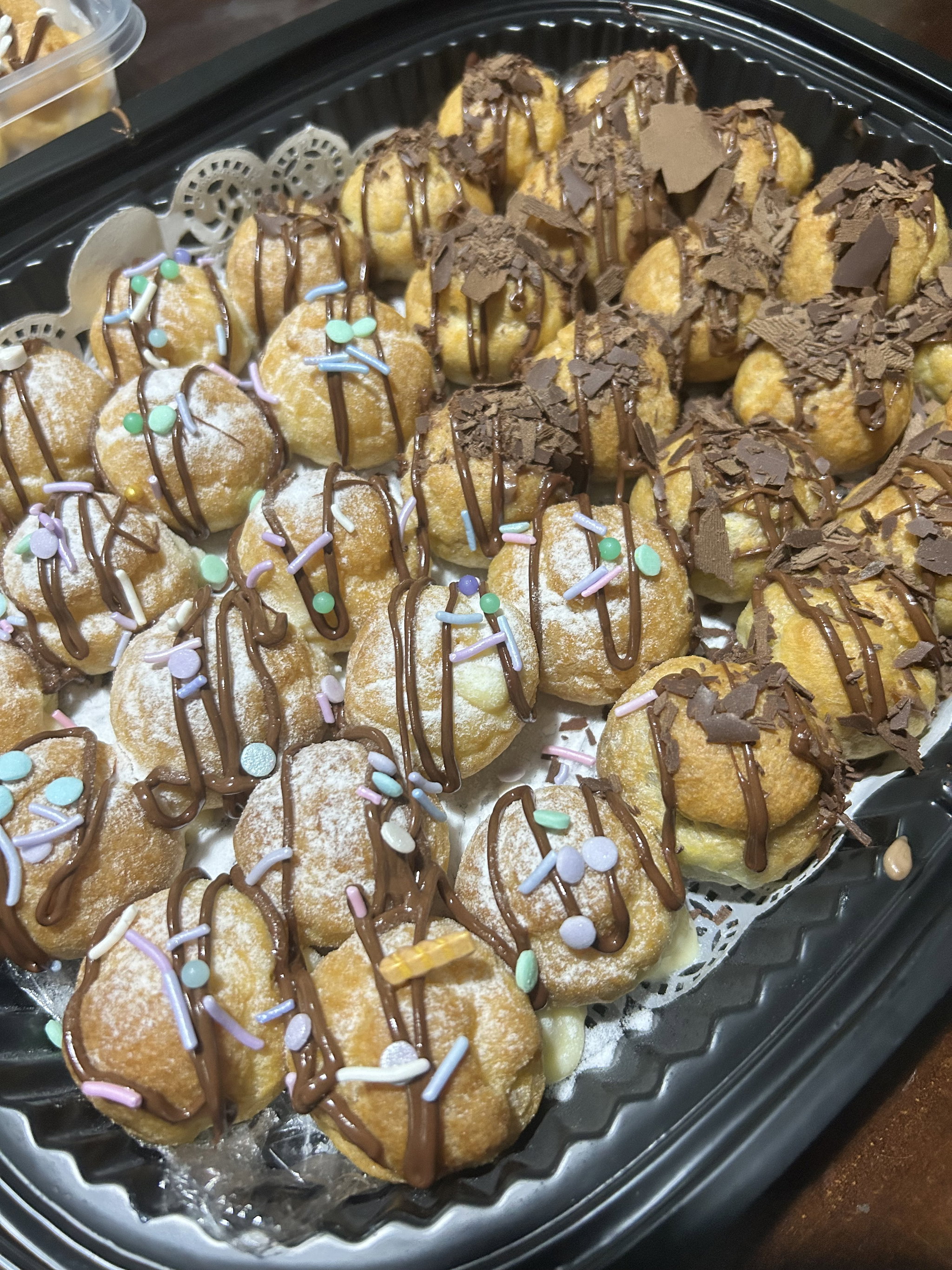 Cream puffs_0