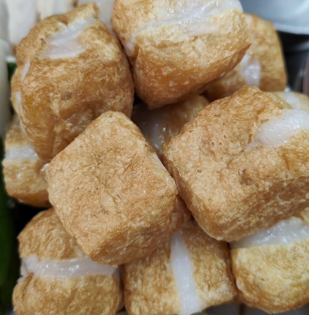 Cube Tau Pok