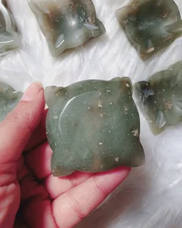 Diya shaped Green Aventurine crystal 🔮 
