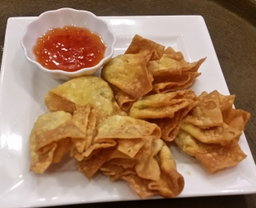 Seafood Fried Wontons 脆炸馄饨 - 海鲜 (8pcs)