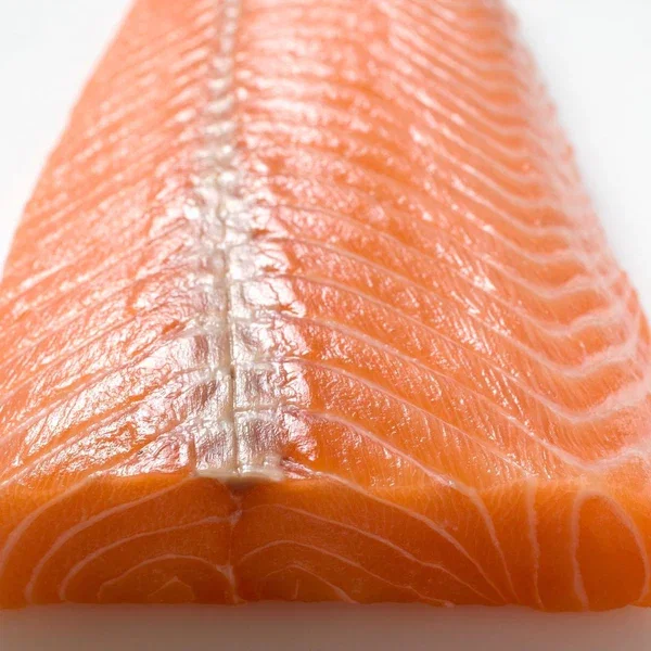 SALMON FILLET SKIN OFF