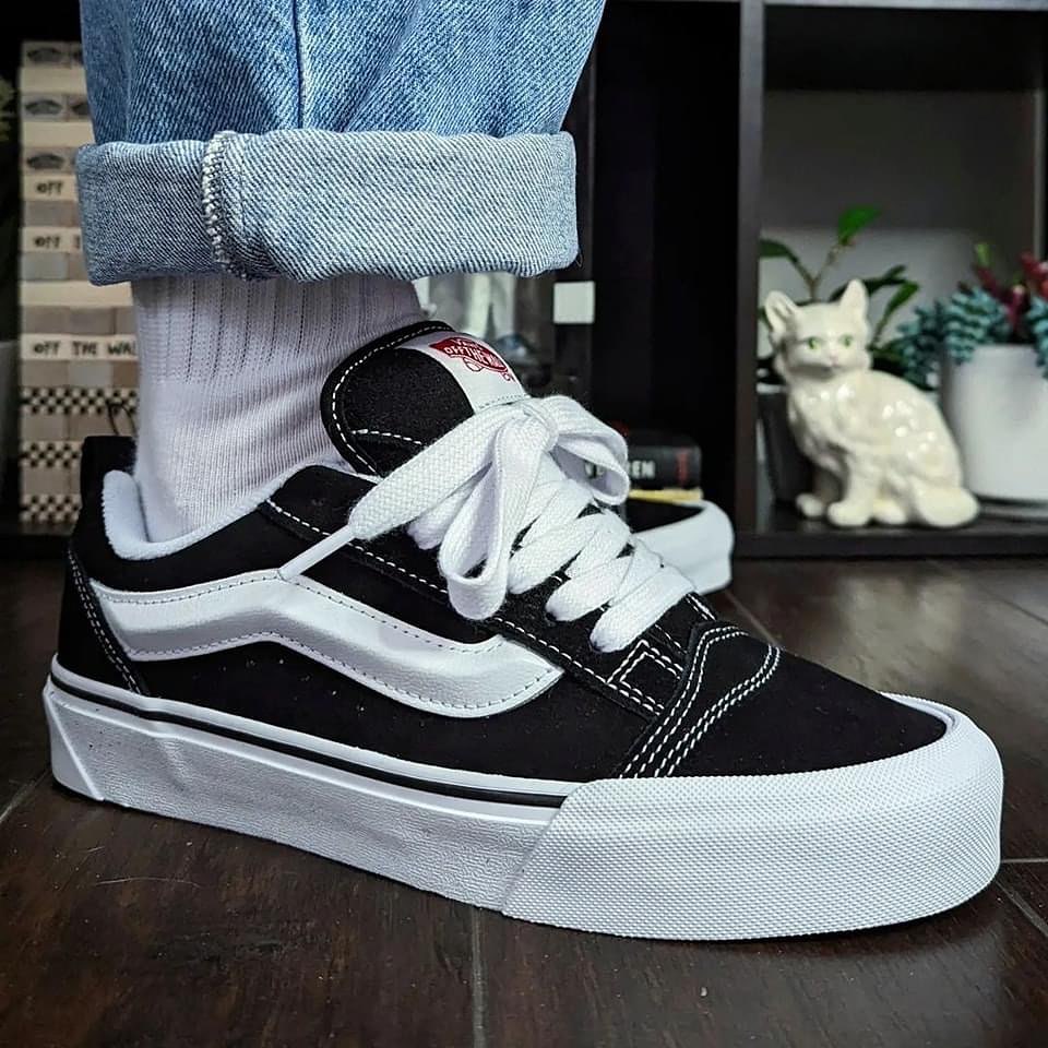 VAN$ OLD SKOOL KNU "BLACK" 
