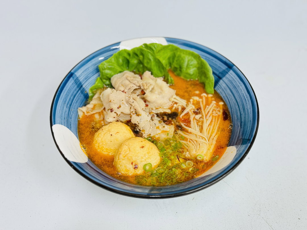 R008A Mala Ramen (Pork) 麻辣肉片拉麵