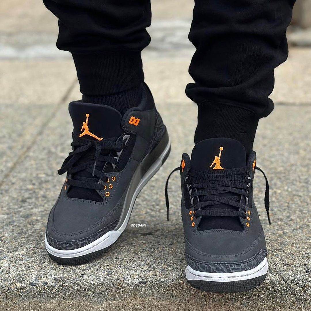 Air Jordan 3 "Fear,"