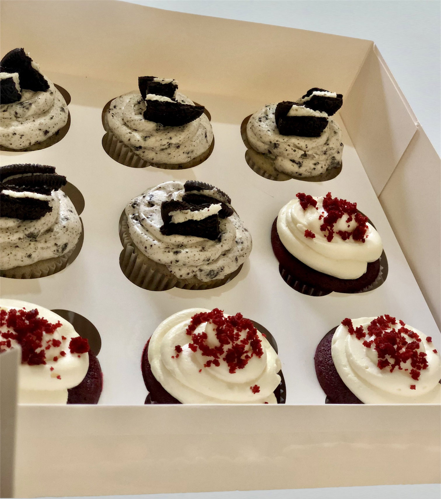 Signature Cupcakes- Gourmet_0