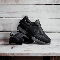 New Balance 327