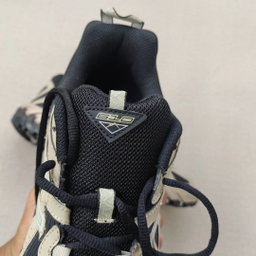New Balance 610 in "Aluminum Black"