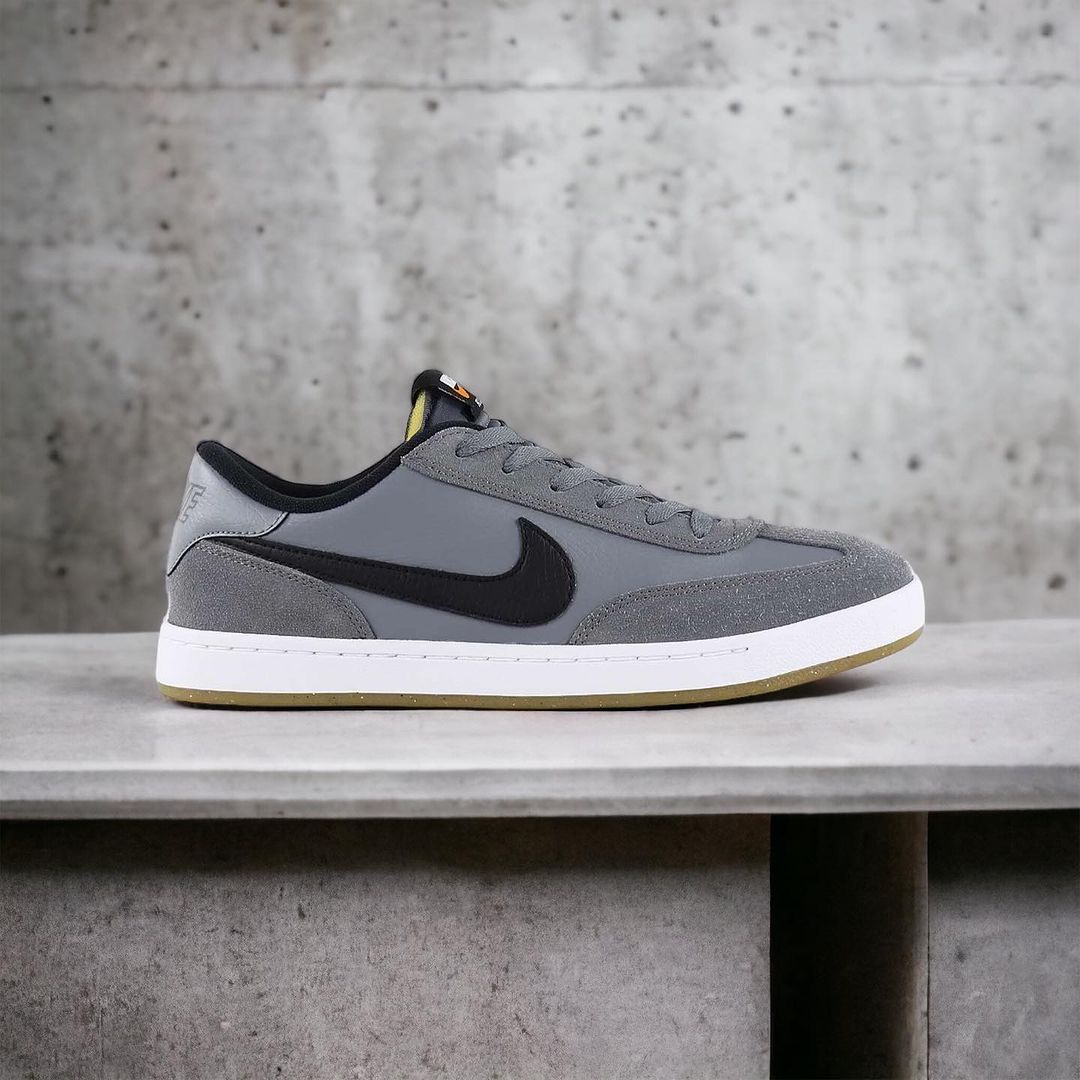 Nike SB FC Classic