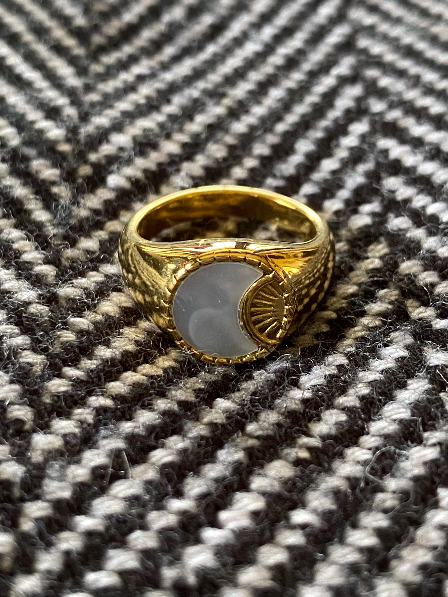 Luna Signet Ring _0