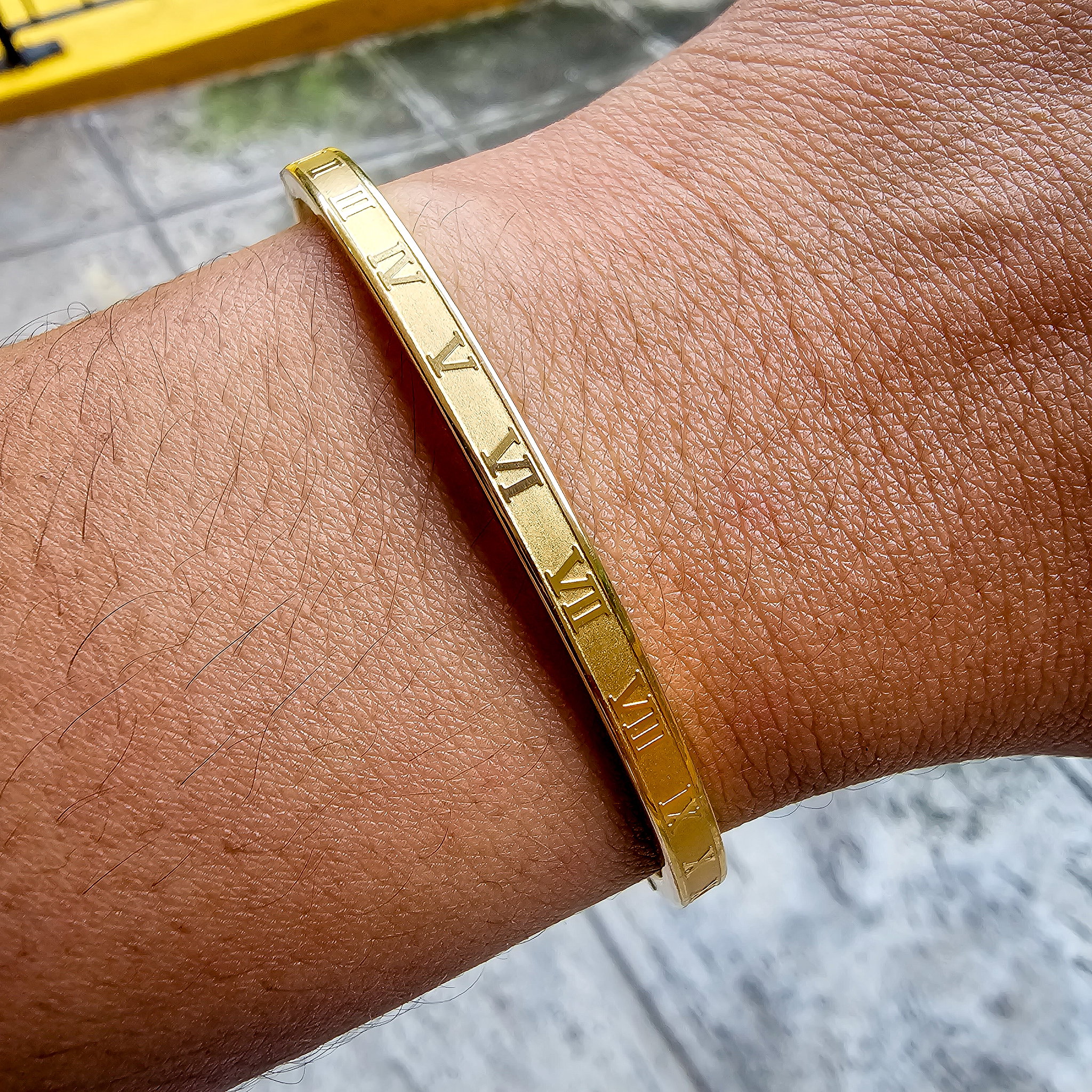 2mm Roman Numeral Bangle_0