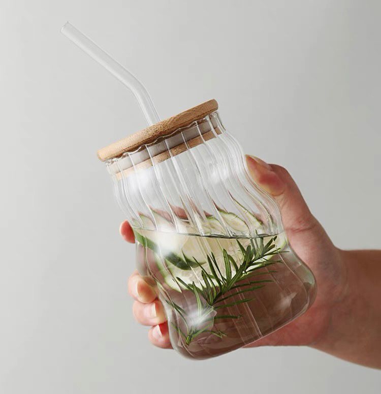 Creative Shape Glass With Lid & Straw_3
