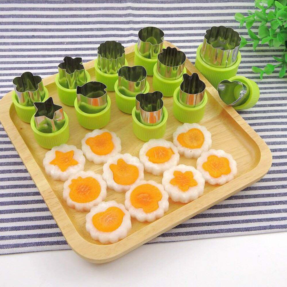 28 Pcs Sandwich/Fruit Cutter Set