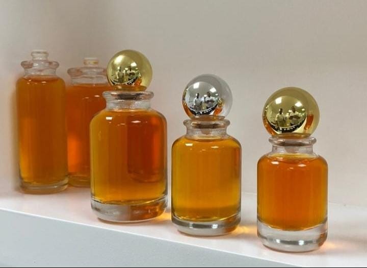 LV CLEAR GLASS BOTTLEC 100 ML