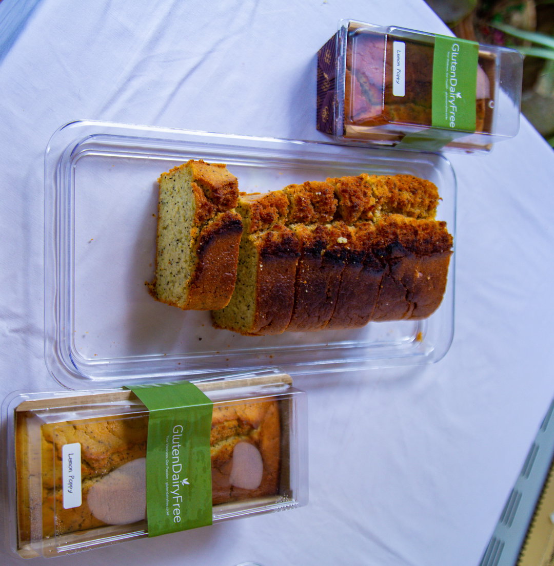 Lemon poppy Tea Cake   